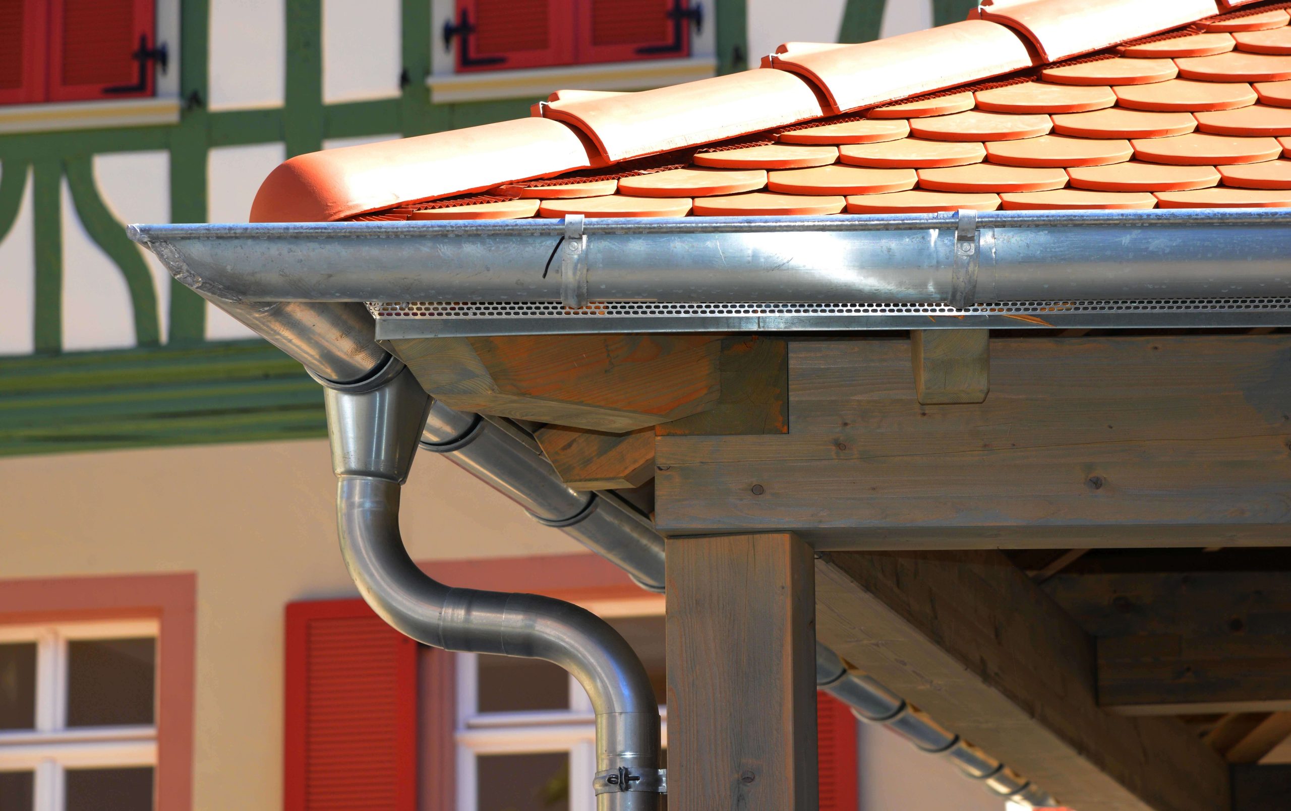 Corrosion-resistant steel gutters for effective rainwater drainage in St. Paul